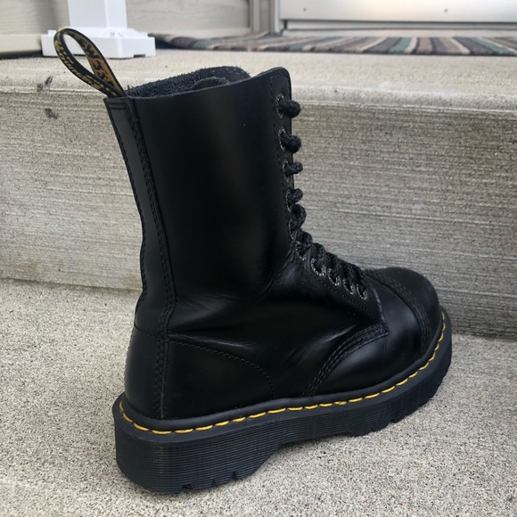 Dr Marten boots - Picture 3 of 4